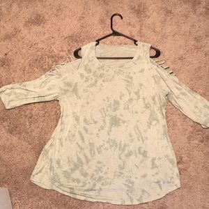 Maurice’s size 1 top